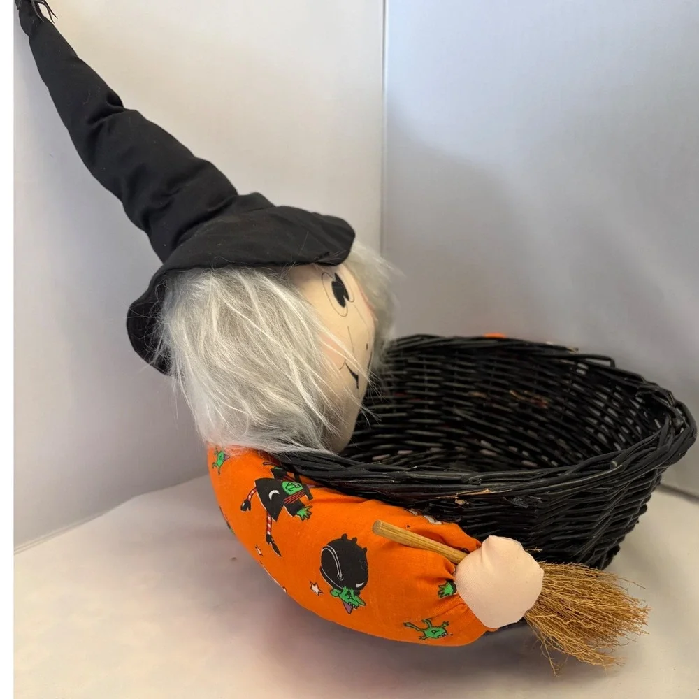 Halloween Witch‎ Basket Candy Bowl Crafty Lady Fullerton CA Decor Vintage 1970s